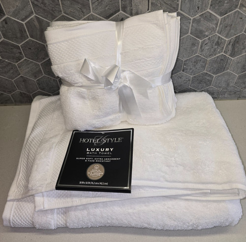 Hotel style luxury bath - hotel,