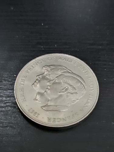 Royal commemorative vintage - royal,