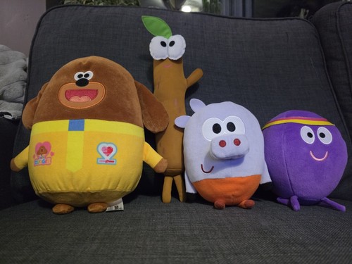 Hey duggee plush - hey,
