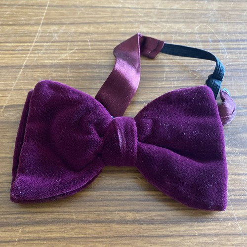 Burgundy bow tie vintage - burgundy,