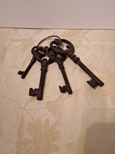 Large cast metal - iron, 4