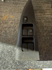 Nissan Note  2006-2012