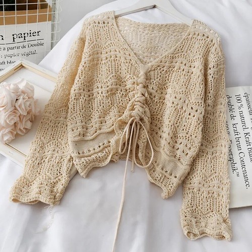 Women knitted cropped sweater - knitted,