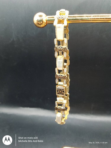 Vintage gold tone damascene - gold,