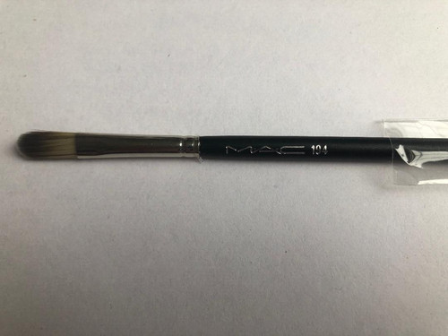 Mac 194 concealer brush new - mac,