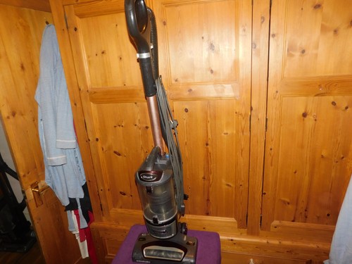 Shark lift away upright - shark,