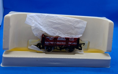 Hornby r6584 plank wagon - 4,
