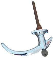 CHROME LOCKING DOOR HANDLE
