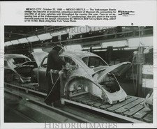 1990 Press Photo VW Beetles on