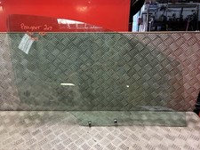 Peugeot 207 3 Door OSF Front Door Window Glass 43R 000464 Drivers Right 07-12