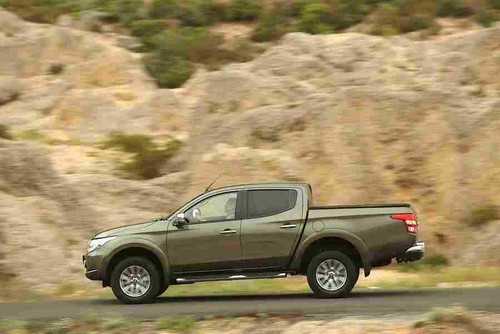 Mitsubishi l200 double cab - mitsubishi,