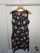 Women's Tenki Dress Floral Navy Size 14