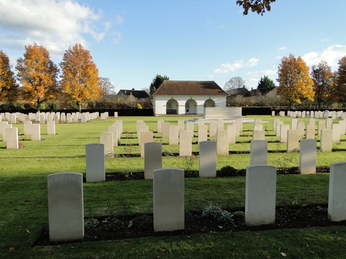 Photo 12x8 war - 12x8, graves