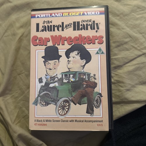 Laurel hardy car - -, wreckers