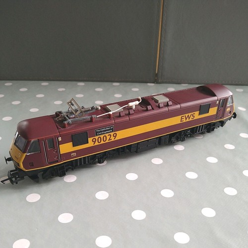 Hornby gauge r2955 class 90 - oo,