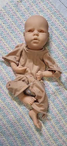 Noah reva schick - noah, head