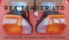 2 × Front/Indicator lights