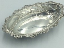 EDWARD VII STERLING SILVER FRETWORK BOWL, WILLIAM COMYNS, CHESTER C1903