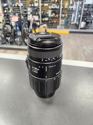 Sigma 300mm 6 dl macro - 70-300mm,