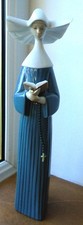 Lladro Figurine Prayerful Moment Blue Nun (Boxed)