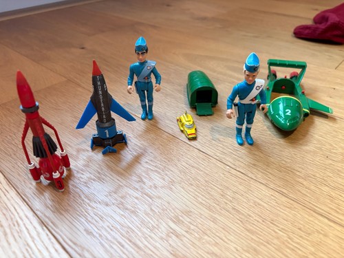 Thunderbirds matchbox vehicle - matchbox,