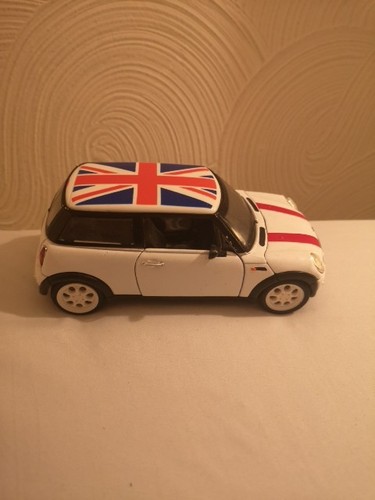 Mini cooper model - mini,