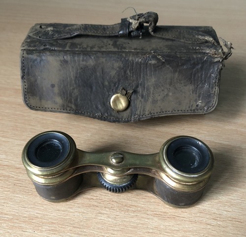 Old small pair opera - old,