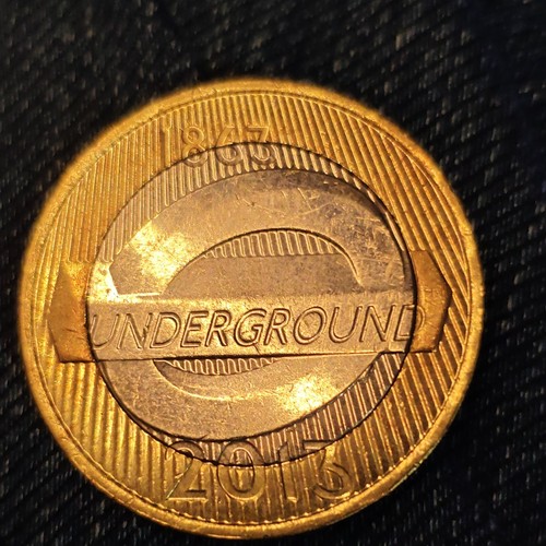 Coin two pound london - £2,