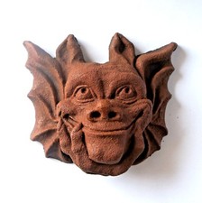 BRAND NEW SMILING CHEEKY