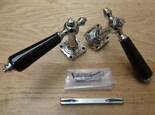 Vintage style lever door latch