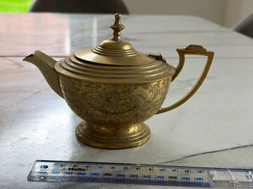 Engraved floral gold - floral, metal