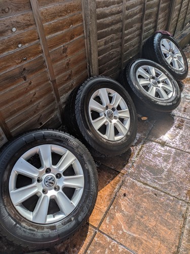Alloys with tyres - t5,