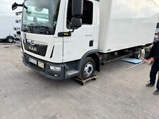 RECOVERY SKATES SELF-JACKING