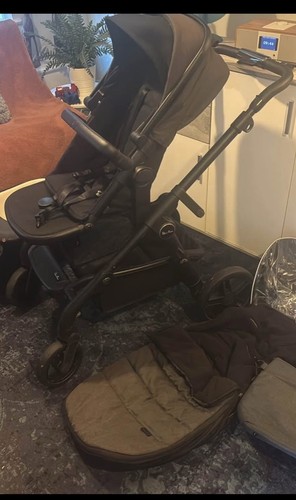 Silver cross pram set