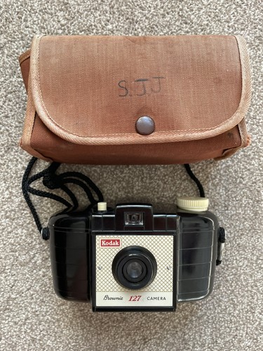 Vintage 1950s kodak brownie - 1950s,