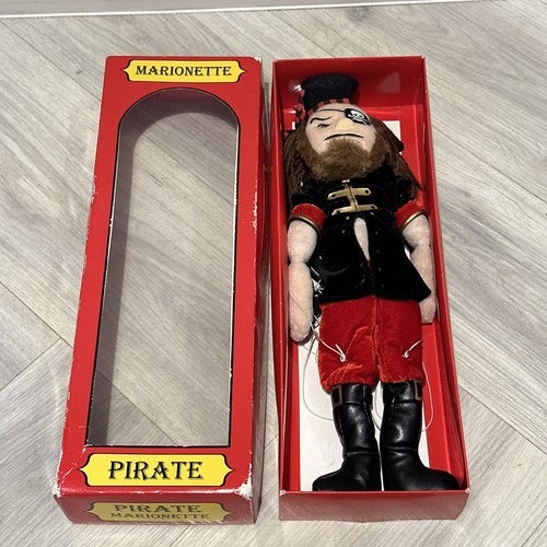 The puppet company - company, pirate