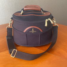 Atlantic cosmetic case - hard exterior - unused