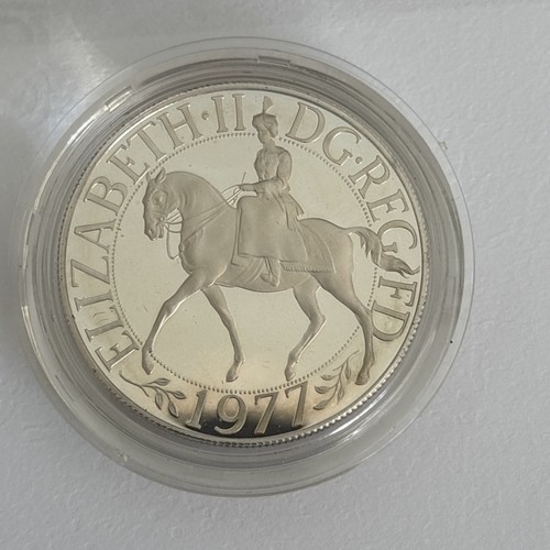 1977 royal mint silver - mint,