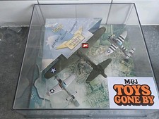 CORGI 49502 B17 SALLY B MUSTANG THUNDERBOLT 1:144  Aviation Archive.