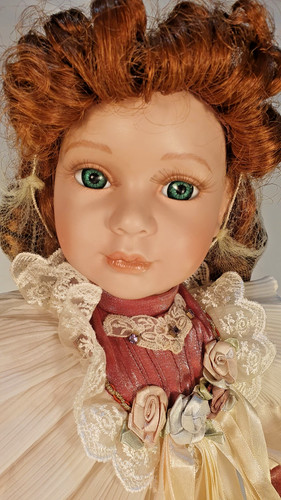 Porcelain doll elizabeth - ,