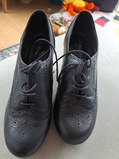 Black Lilley And Skinner Black Brogue Style Shoes Size 5 Very Good Condition