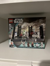 LEGO Star Wars Ahsoka Tano's Duel On Peridea sealed Set with Mini-figures 75385