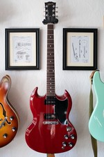 Gibson SG Special P90 – Cherry Finish – With Hard Case & Case Candy