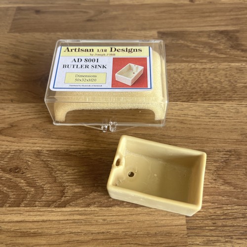 Dollhouse small cream - dollhouse, butler