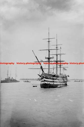 F016112 hms victory british - hms,