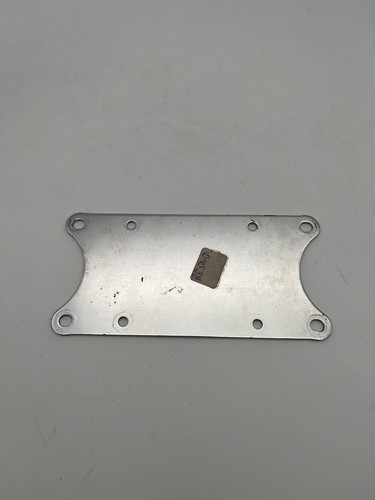 Suzuki rg500 fender retainer - suzuki,