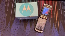 Motorola RAZR2 V8 - Blue (Unlocked) Mobile Phone