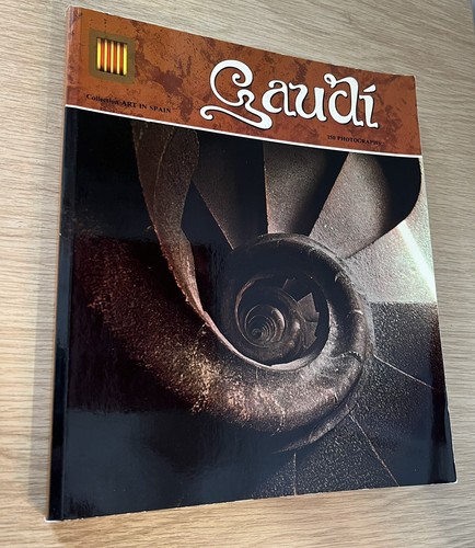 Salvador tarrago antoni gaudi - salvador,