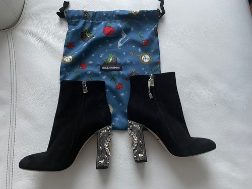 Bnwt dolce and gabbana black - and,