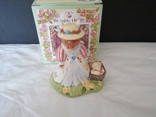 Lady woodmouse with basket - lady,